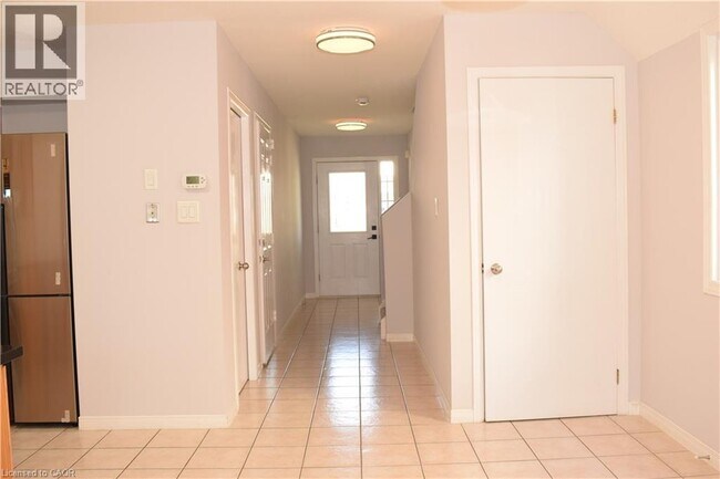Building Photo - 688 Star Flower Ave