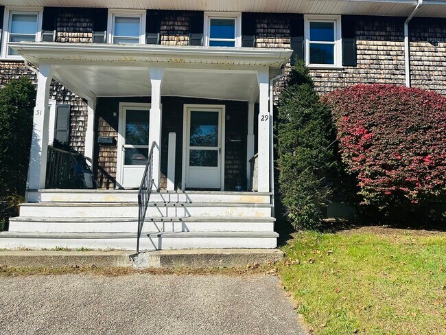Building Photo - 29 Seaview St
