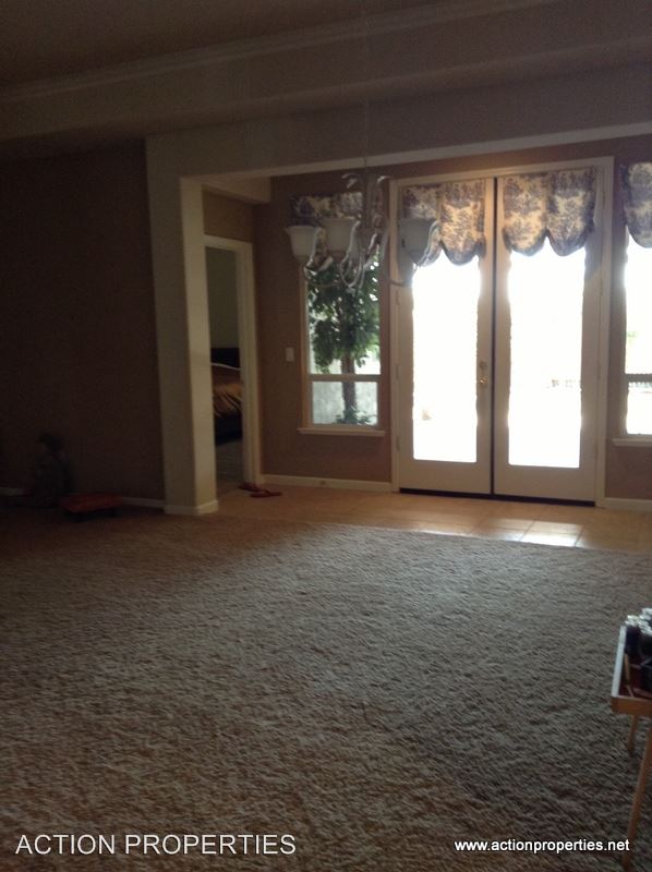 Building Photo - 6145 Crater Lake Dr
