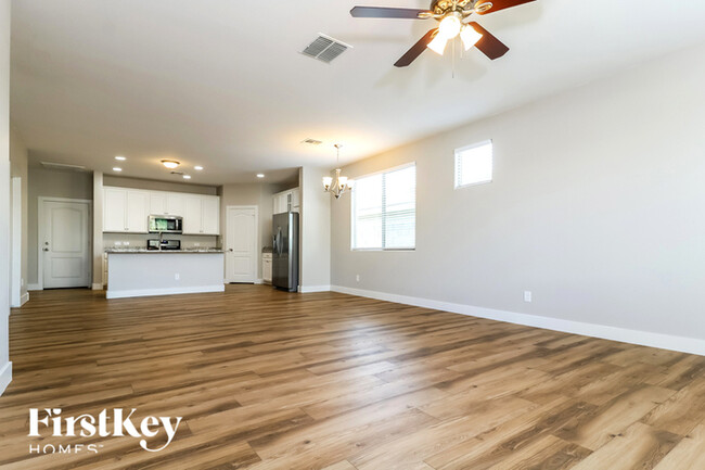 Building Photo - 14562 W Aster Dr