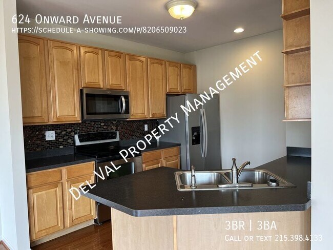 Foto del edificio - Improved Rent! Large 3-Bd Townhome For Ren...