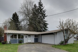Building Photo - 12110 6th Ave SW