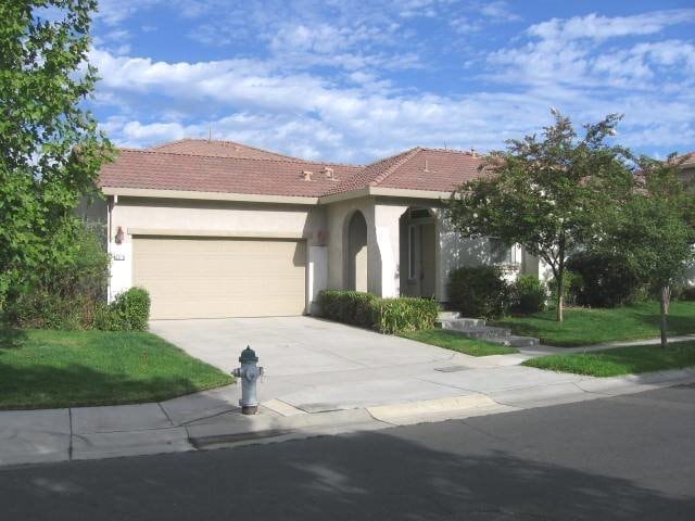Beautiful Natomas area home on corner lot - Beautiful Natomas area home on corner lot