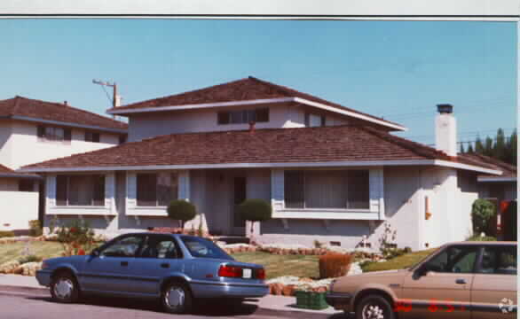 Building Photo - 1245 Manchester Dr