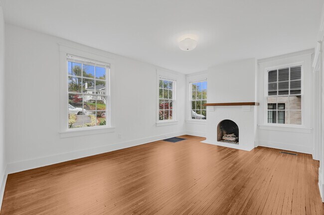 Foto del edificio - 1711 Primrose Ave