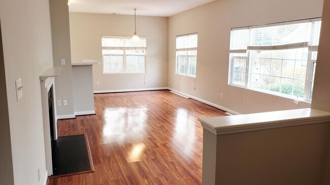 Building Photo - 1217 Red Ash Cir