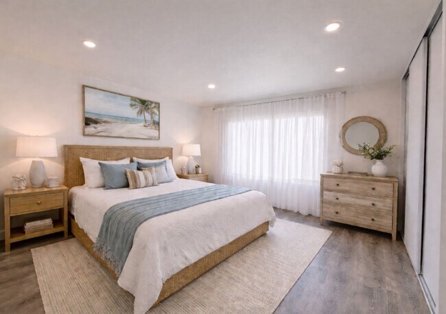 Foto del edificio - Newly Remodeled Interior 3BD! Enclosed Backyard! AC! Washer and Dryer!