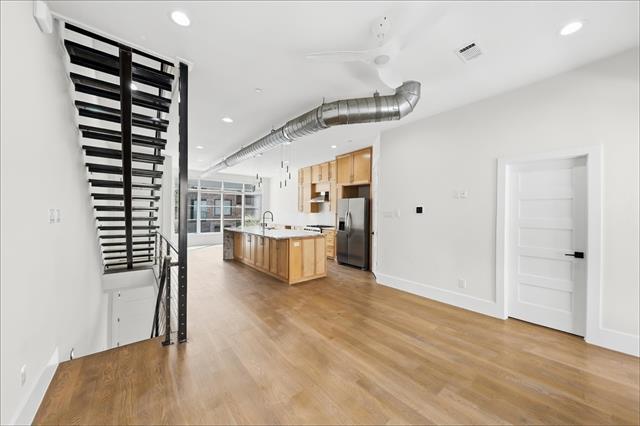 Building Photo - 408 Rayner Ave