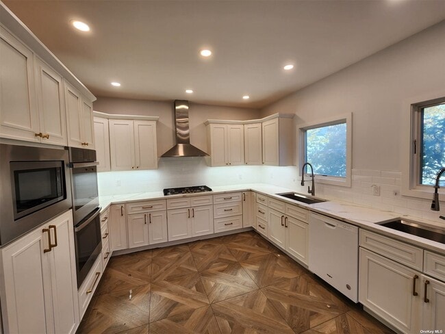 Building Photo - 544 Cedarwood Dr