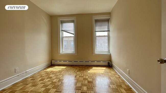 Foto del edificio - 1429 Ovington Ave