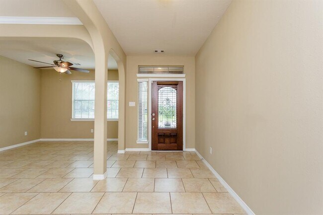 Foto del edificio - 4035 Merry Meadow Ct