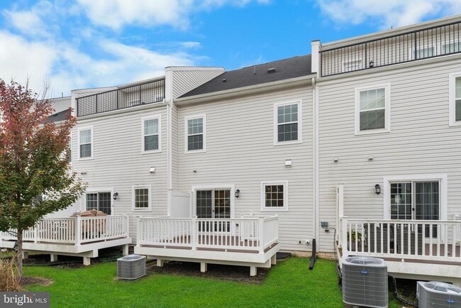 Foto del edificio - 8418 Kendall Ct