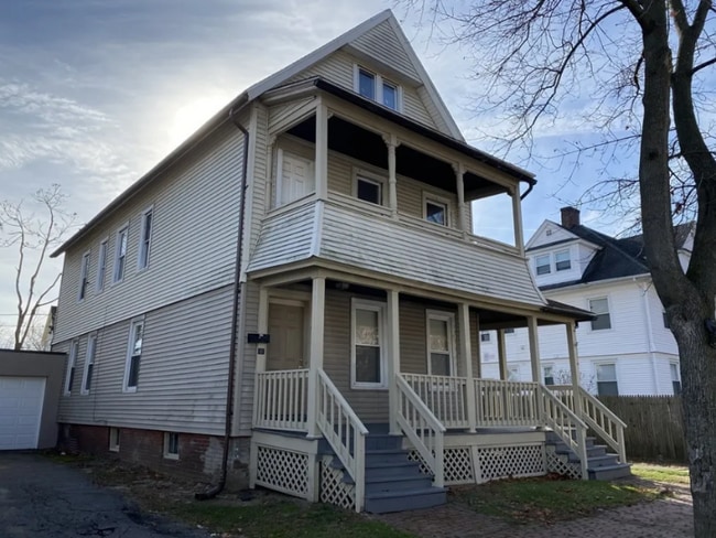 Building Photo - 15-17-17 Euclid Ave