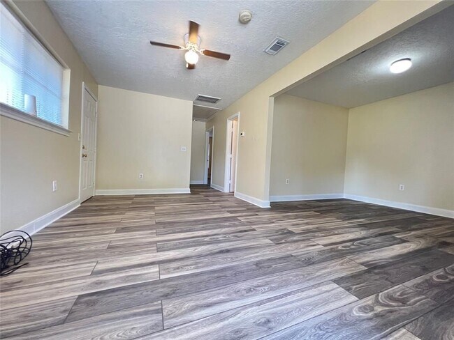 Foto del edificio - 915 Pinckney St