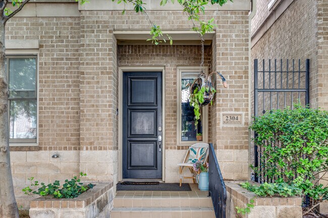 Foto del edificio - 2304 Worthington St