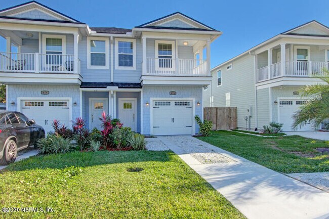 Building Photo - 676 10th Ave S