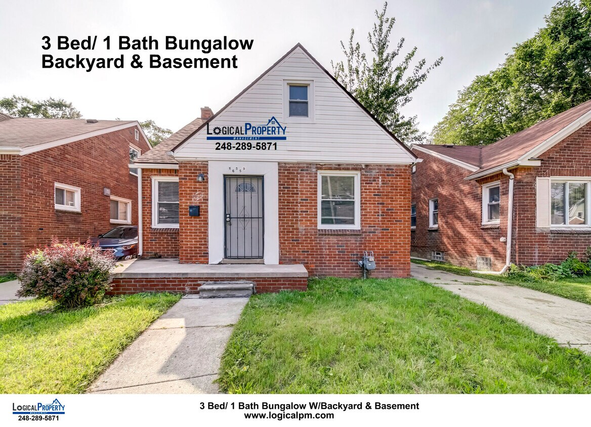 Primary Photo - 3Bed/1Bath Bnglw w/ Hrdwd Flr. Lrg Fncd Yr...