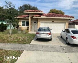 Building Photo - 2835 NW 14th St