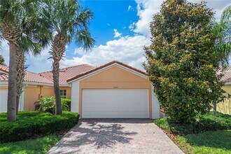 Building Photo - 12126 Tripletail Ln