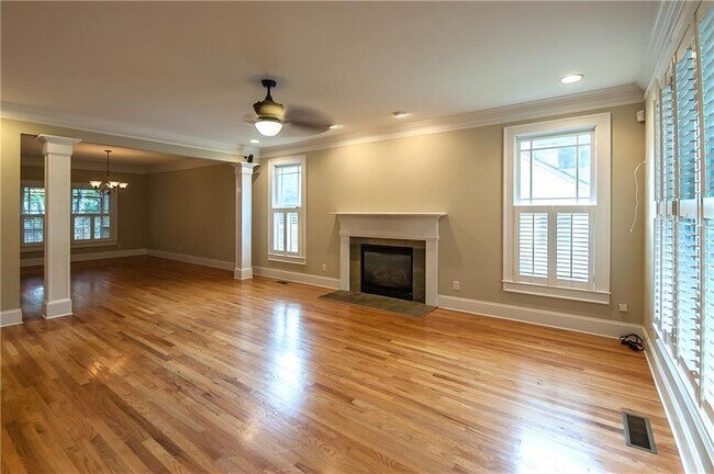 Foto del edificio - 2830 Tupelo St SE