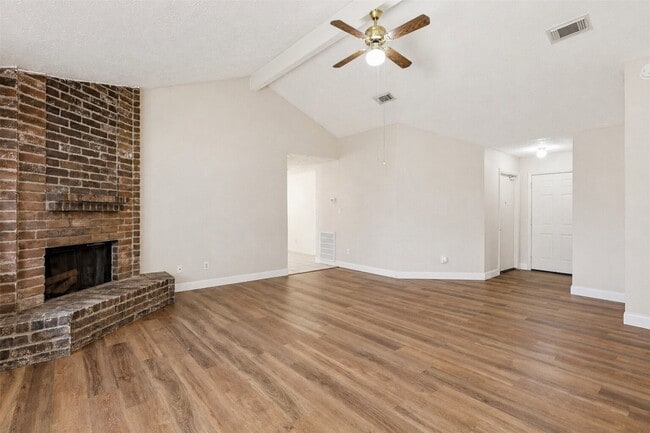 Building Photo - 16315 Dew Drop Ln