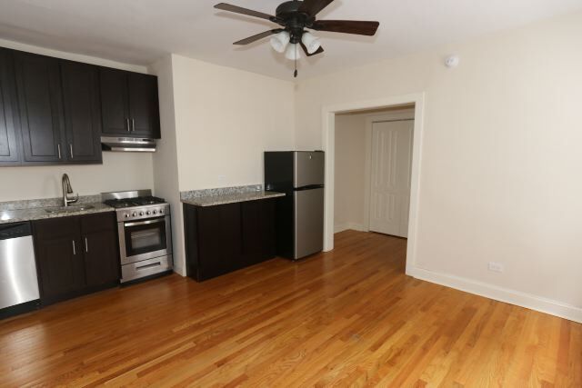 Building Photo - 618 W Patterson Ave