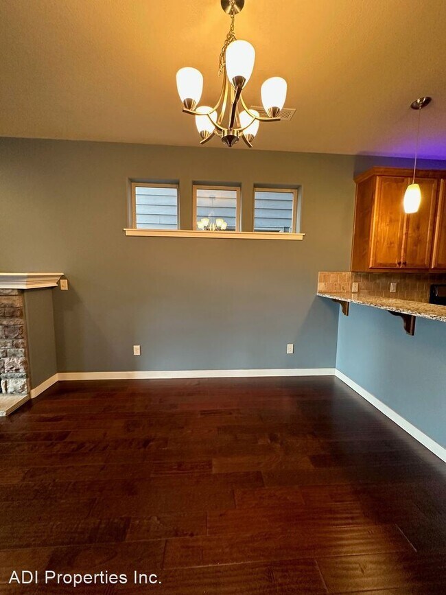 Building Photo - 3 br, 2.5 bath House - 5615 SW Remington Dr