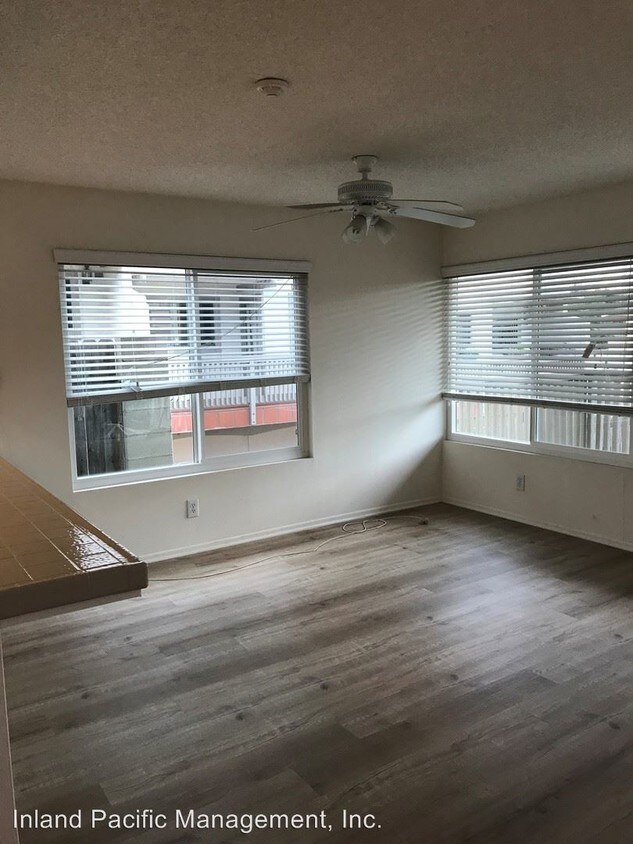 Foto del edificio - 207 N Juanita Ave
