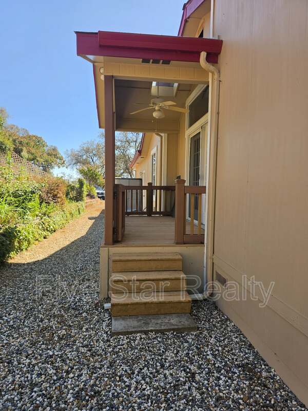 Foto del edificio - 10806 Township Rd