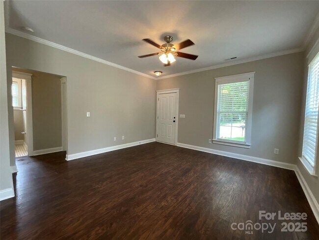 Foto del edificio - 8228 Ballymore Ct