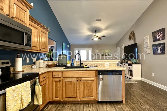 Foto del edificio - AVAILABLE IN MILTON!!