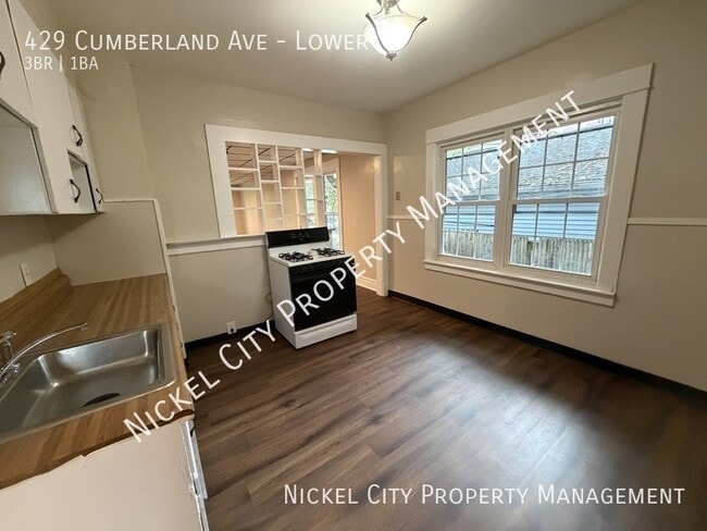 Building Photo - 429 Cumberland Ave