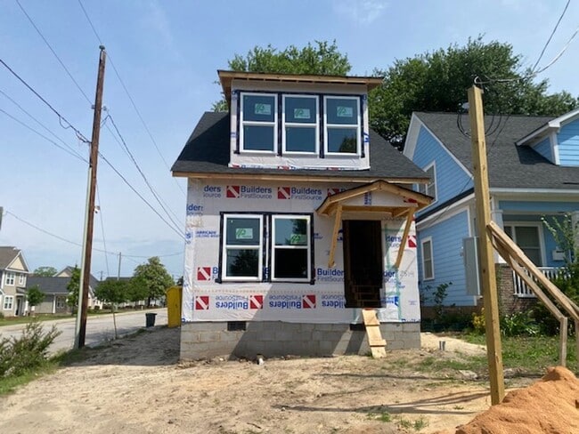 Building Photo - 2519 Washington Street