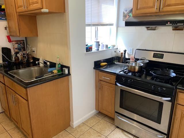 Primary Photo - 760 6th Ave