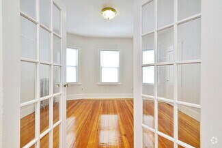 Building Photo - 175 Callender St