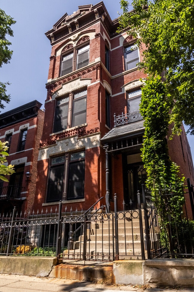 Building Photo - 2034 N Orleans St