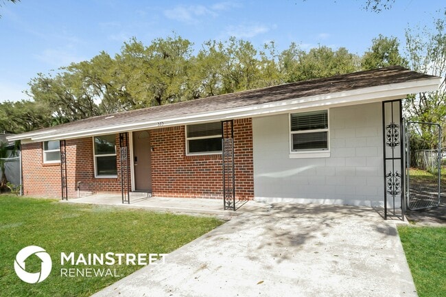 Building Photo - 535 San Lanta Cir