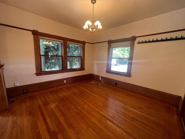 Foto del edificio - Beautiful 2bed 1bath home in Downtown Sacramento