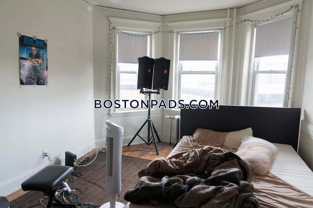 Primary Photo - 1163 Boylston St