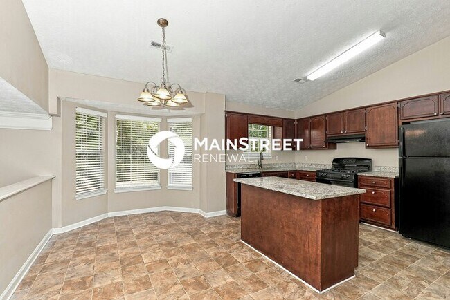 Foto del edificio - 3 Bedroom Pet-Friendly Home in Hampton, GA with Main Street Renewal
