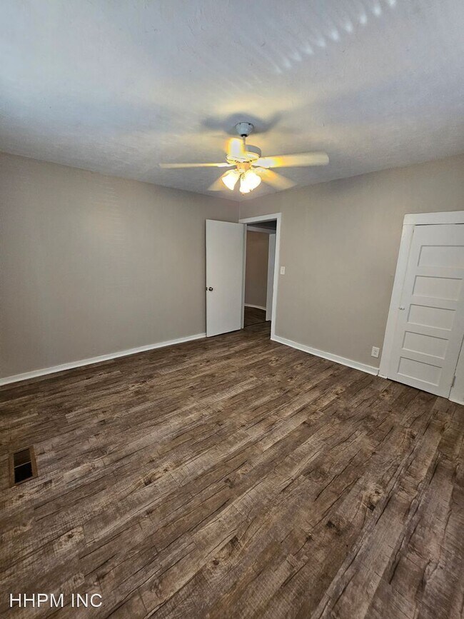 Foto del edificio - 2 br, 2 bath House - 712 E 2nd Street
