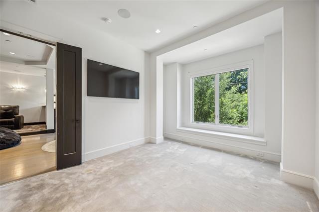 Foto del edificio - 2210 Boll St