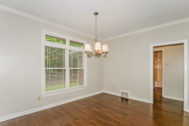 Building Photo - 8695 River Mill Cove