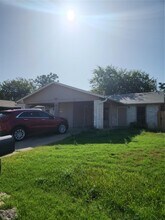 Building Photo - 905 Fieldwood Dr