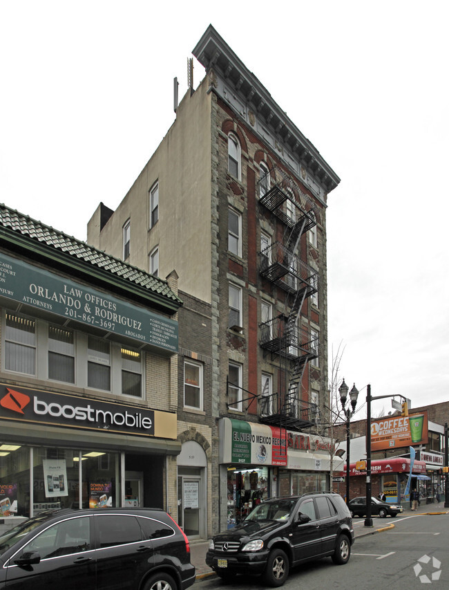 Foto del edificio - 5137-5139 Bergenline Ave