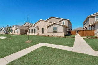Building Photo - 663 Wheatfield Dr
