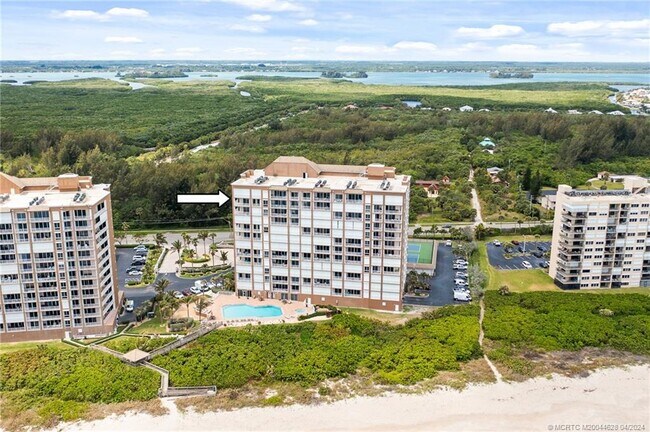 Building Photo - 4180 N Hwy A1A