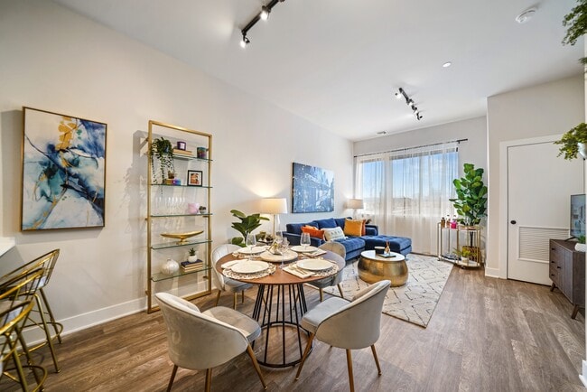 Building Photo - Emerald at Lansdale