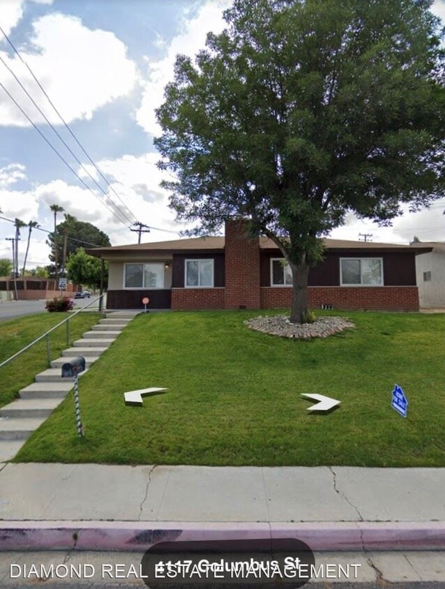 4117 Columbus St, Bakersfield, CA 93306 Apartment for Rent in