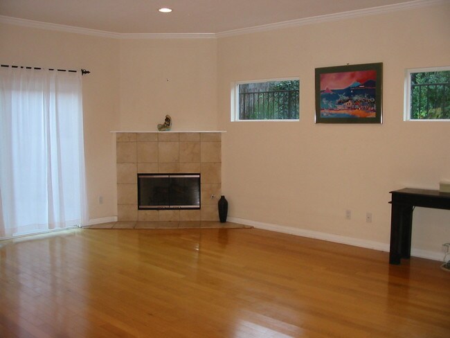 Building Photo - 5127 Catalon Ave